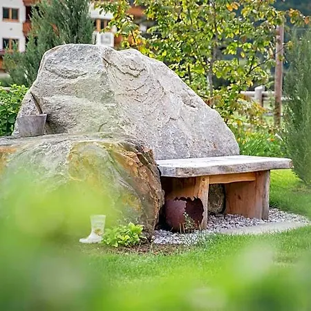 Wohlfuehl Ferien-heim 4 Sterne 齐勒河谷采尔