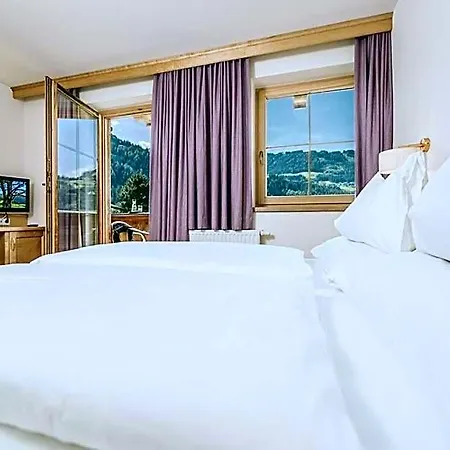 Wohlfuehl Ferien-heim 4 Sterne 酒店 4*